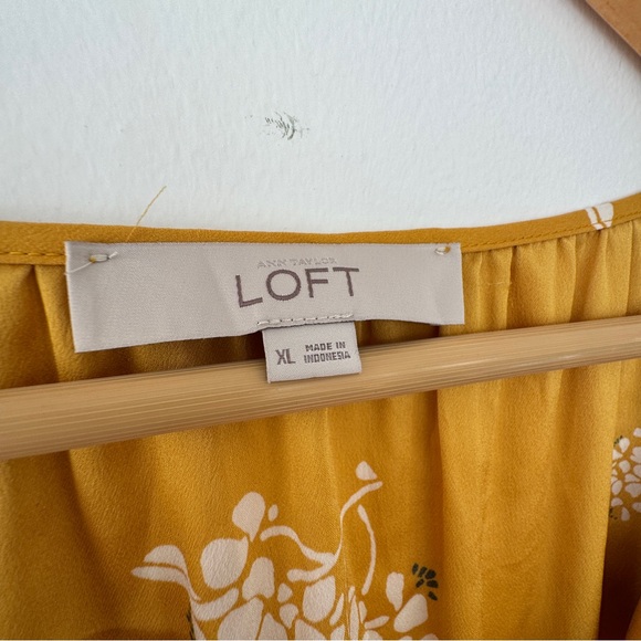 VGUC Loft XL tie waist midi floral dress with flutter sleeves - Picture 3 of 7